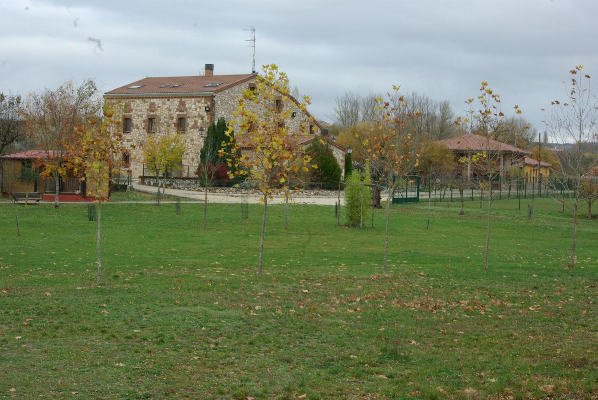 Bungalows Granja Escuela Arlanzón Eksteriør billede